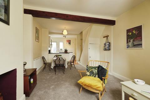 2 bedroom terraced house to rent, Hillsborough Terrace, YORK