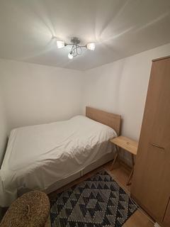 1 bedroom maisonette to rent, Kingsley Road Hounslow TW3
