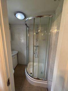 1 bedroom maisonette to rent, Kingsley Road Hounslow TW3