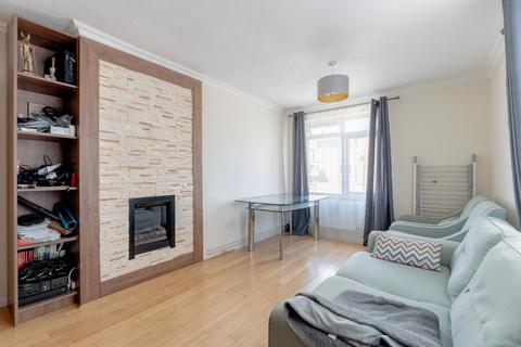 2 bedroom flat for sale, Gawdy Road, Heartsease