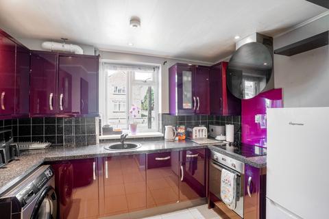 2 bedroom flat for sale, Gawdy Road, Heartsease