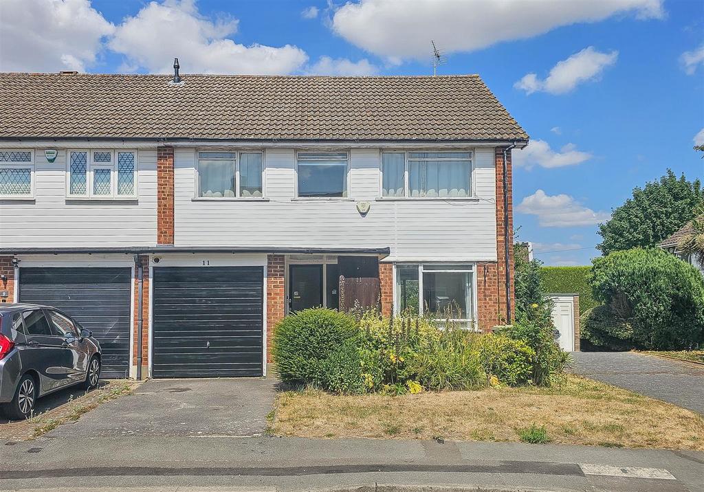 Semi-detached house exterior, driveway