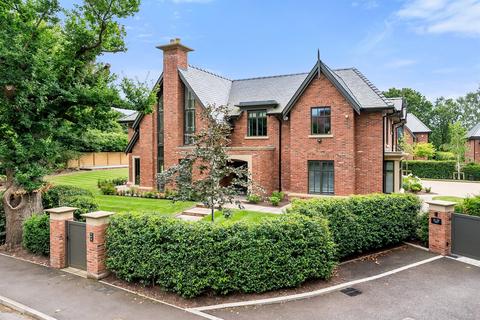 5 bedroom detached house to rent, Bankhall Lane, Hale, Altrincham