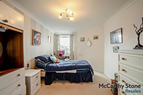 2 bedroom apartment for sale, Fussells Court, Station Road, Worle, Weston-Super-Mare, Somerset, BS22 6AF