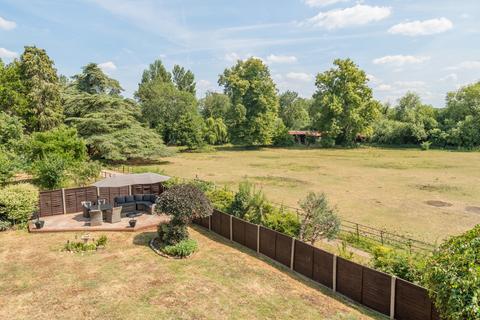 5 bedroom detached house for sale, St. Andrews Close, Wraysbury, TW19