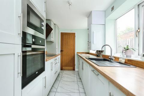 2 bedroom end of terrace house for sale, Vicarage Road, HALESOWEN