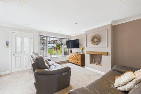 3 bedroom semi-detached house for sale, Coniston Way, Leeds LS26