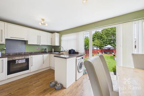 3 bedroom semi-detached house for sale, Coniston Way, Leeds LS26