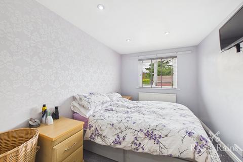3 bedroom semi-detached house for sale, Coniston Way, Leeds LS26