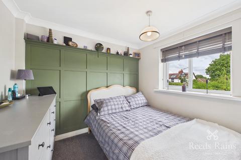 3 bedroom semi-detached house for sale, Coniston Way, Leeds LS26