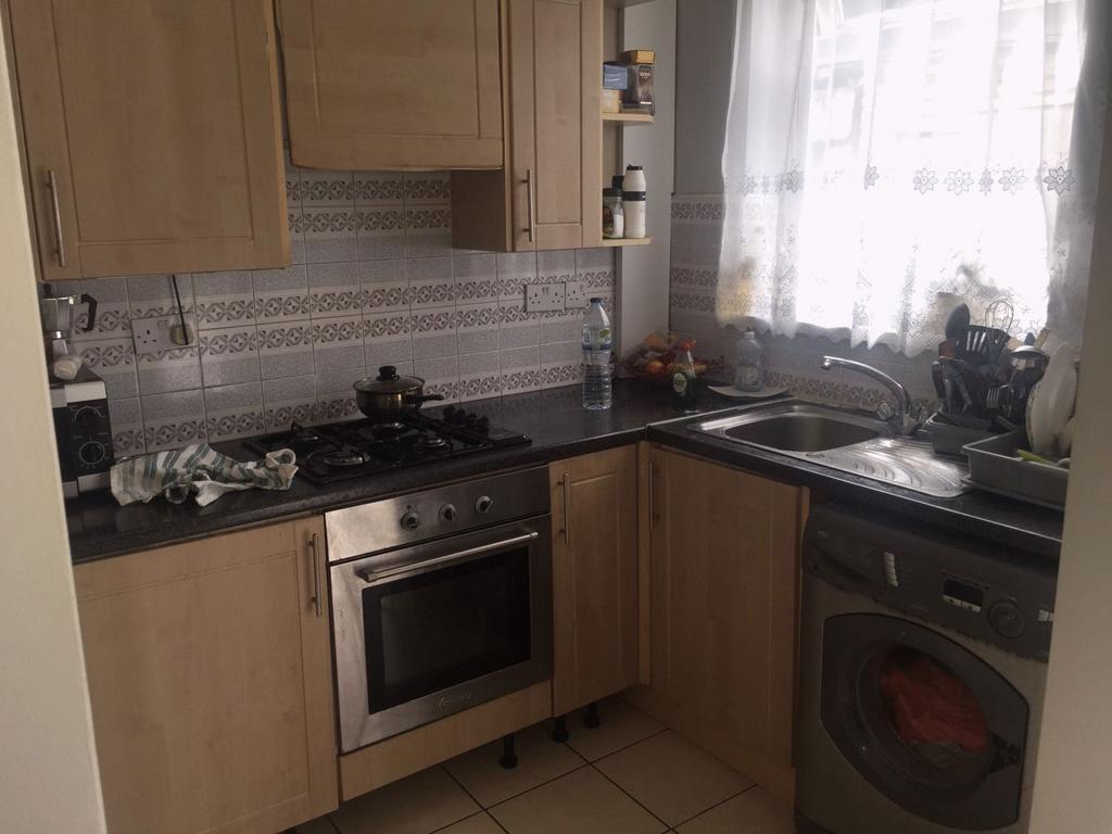 Dyas Avenue, Birmingham, West Midlands, B42 - View 4