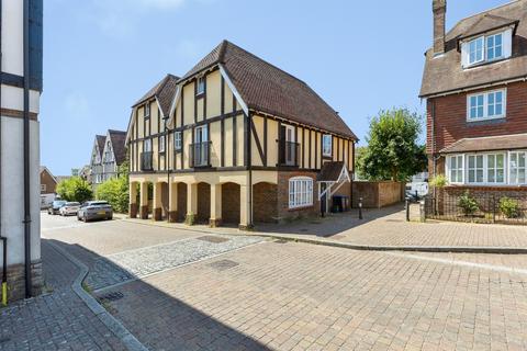 2 bedroom flat for sale, Updown Hill, Haywards Heath