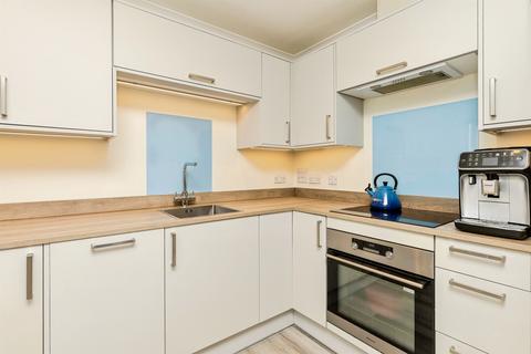 2 bedroom flat for sale, Updown Hill, Haywards Heath