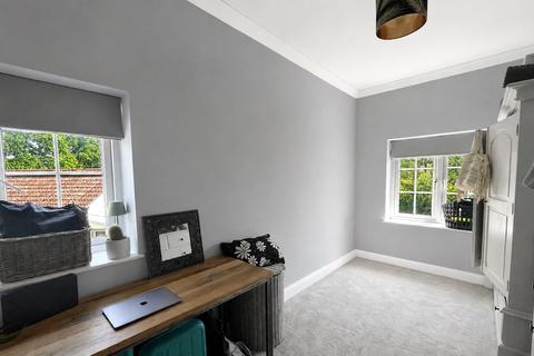2 bedroom apartment for sale, Nea Road, Highcliffe, Christchurch, Dorset, BH23
