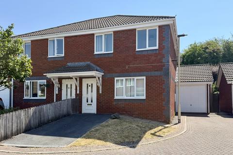 3 bedroom semi-detached house to rent, Crossley Close, Kingsteignton