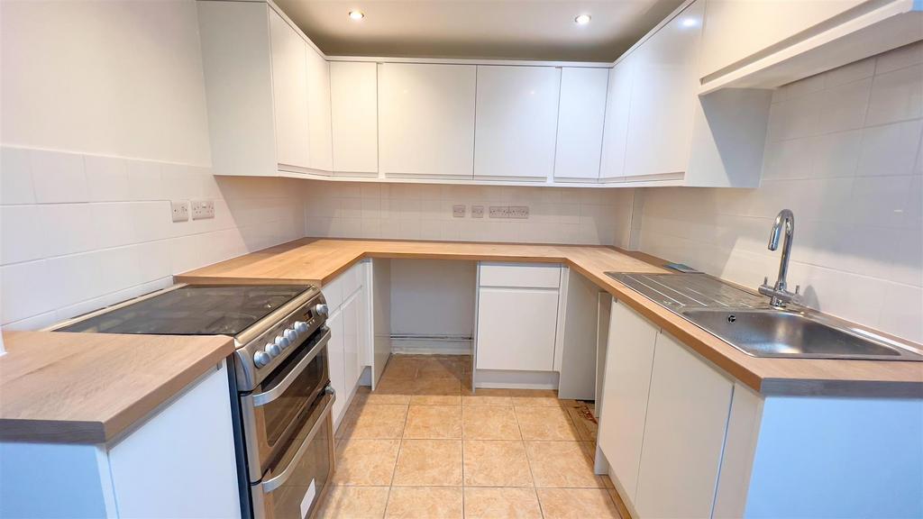 Godesdone Road, Cambridge CB5 - View 3