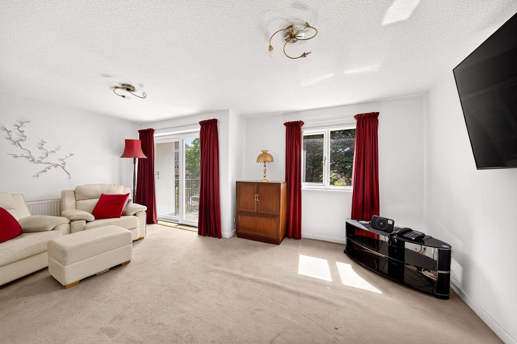 Apartment in Edinburgh, Clermiston - View 3