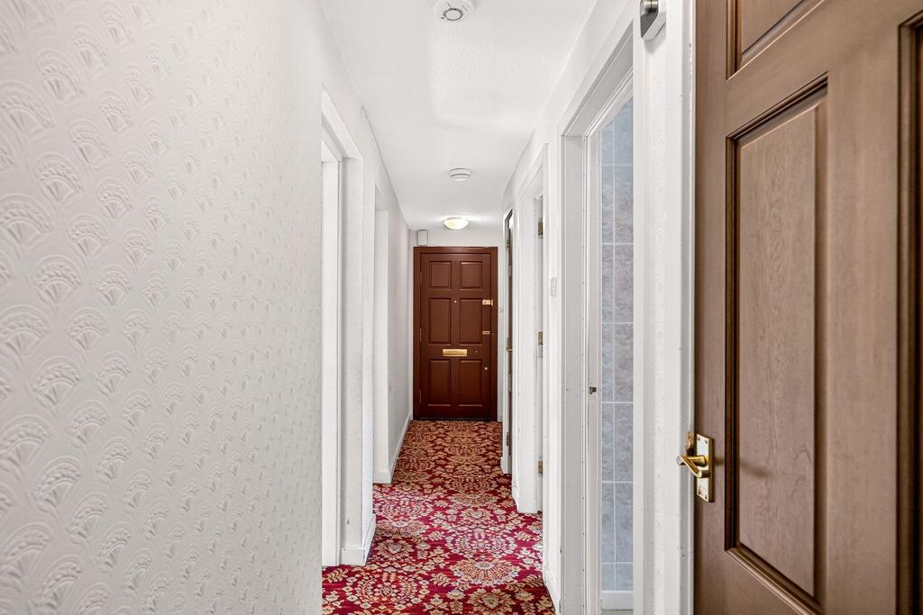 Apartment in Edinburgh, Clermiston - View 5