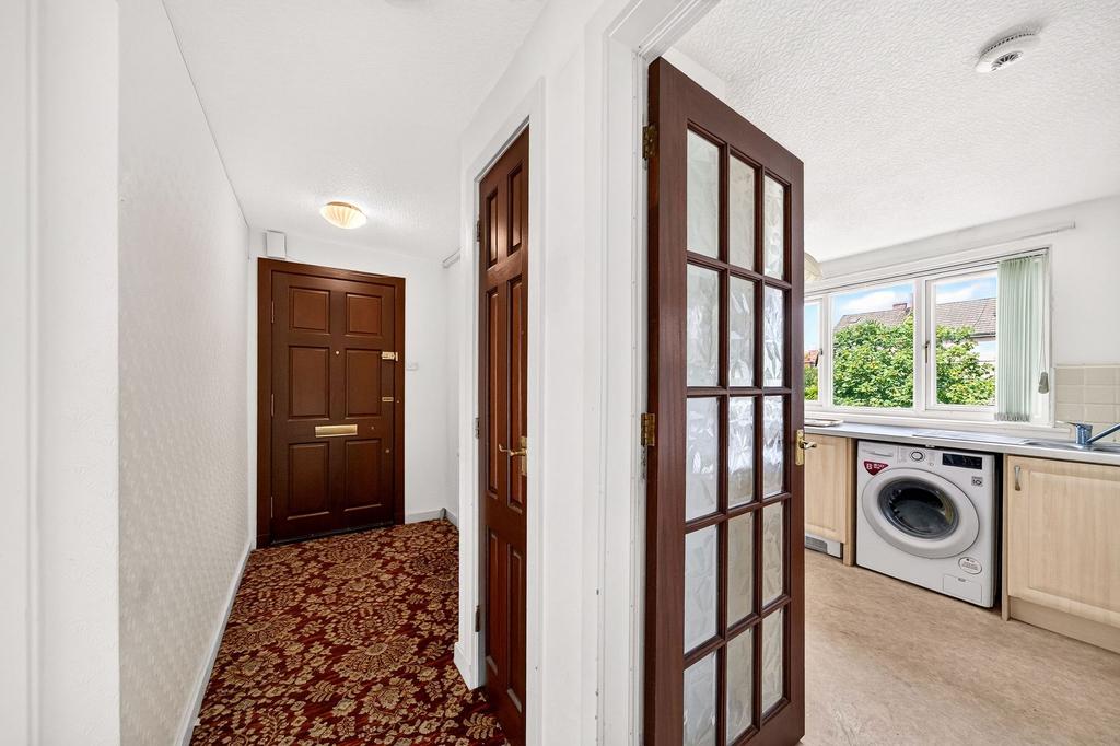 Apartment in Edinburgh, Clermiston - More