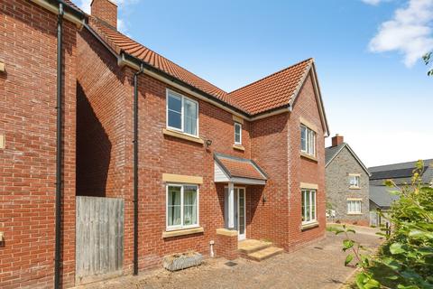 4 bedroom detached house for sale, Kestrel Road, Charfield, WOTTON-UNDER-EDGE
