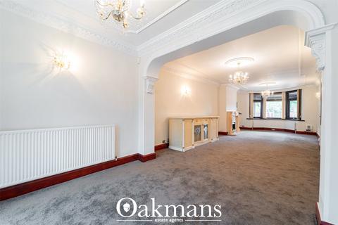 4 bedroom semi-detached house for sale, Harborne Road, Oldbury, West Midlands, B68