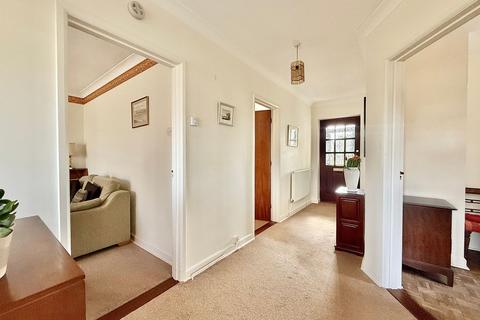 3 bedroom bungalow for sale, Dorchester Road, Ipswich IP3