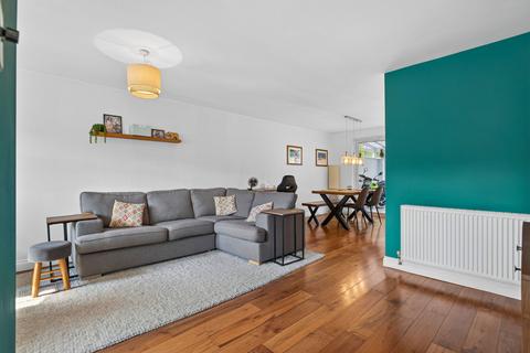 4 bedroom detached house for sale, Blenheim Way, Market Harborough LE16