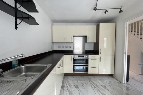 3 bedroom semi-detached house to rent, Cherry Tree Drive, Coventry CV4