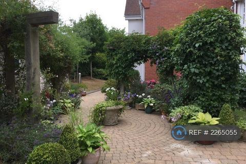 2 bedroom flat to rent, The Avenues, Exmouth, EX8