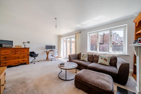 undefined, Church Road, Byfleet, KT14
