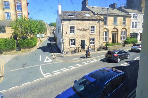 3 bed flat/apartment for rent in The Ginnel, New Market Street, Skipton, BD23 2JB