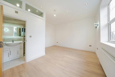 4 bedroom house for sale, Lennard Road, London
