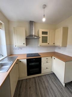 2 bedroom terraced house to rent - Mehr