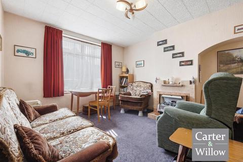 3 bedroom terraced house for sale, Ellerton Road, Dagenham, Essex