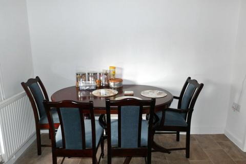 2 bedroom flat to rent, Appleton Gate, Newark, NG24