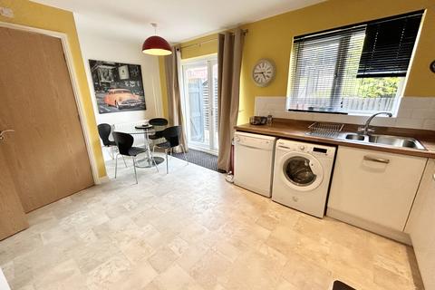 3 bedroom semi-detached house to rent, Christie Lane, Salford, M7