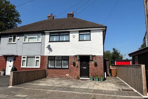 3 bedroom semi-detached house for sale, Beck Grove, Manchester M28