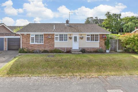 2 bedroom detached bungalow for sale, St. Andrew's Gardens, Shepherdswell, Kent