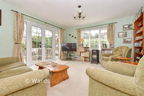 2 bedroom detached bungalow for sale, St. Andrew's Gardens, Shepherdswell, Kent