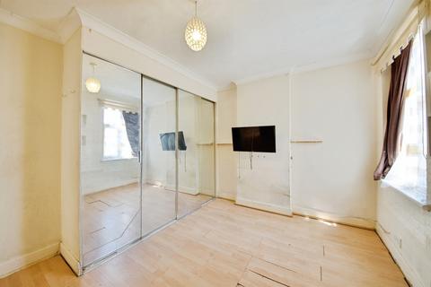 1 bedroom flat for sale, Longbridge Road, Barking