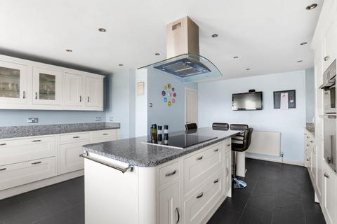 4 bedroom detached house for sale, 42 Silverdale Avenue, Worcester.  WR5 1PX