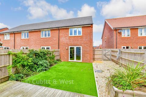 2 bedroom semi-detached house for sale, Maple Drive, Chichester PO20