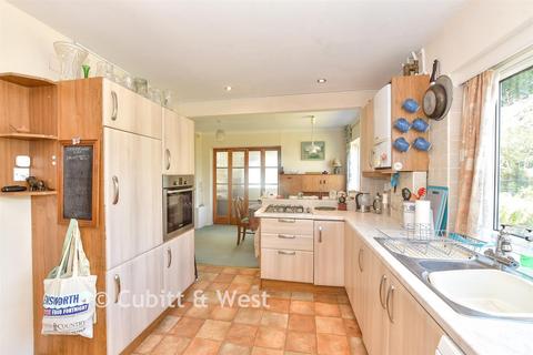 4 bedroom end of terrace house for sale, Maisemore Gardens, Emsworth PO10