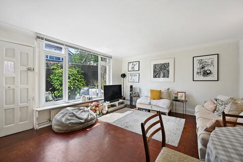 2 bedroom apartment for sale, French Street, Sunbury-on-Thames, TW16