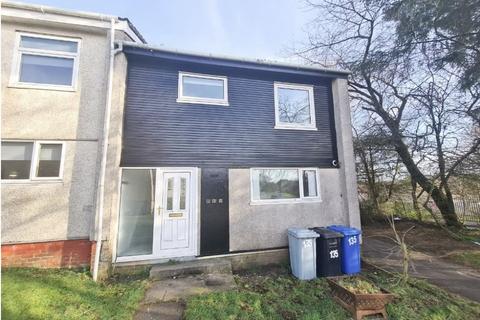 3 bedroom terraced house to rent, Larch Drive, Glasgow, G75