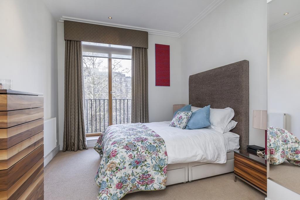 Apartment in London, City of Westminster - More
