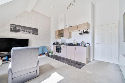2 bedroom flat for sale, St Silas Court, Stockwood, Bristol