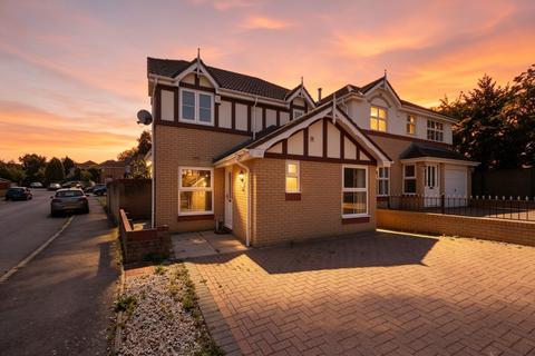 4 bedroom detached house for sale, Hastings Crescent, Old St. Mellons, Cardiff, South Glamorgan, CF3 5DF