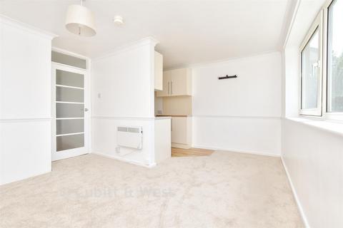 1 bedroom flat for sale, Valerie Court, Sutton SM2
