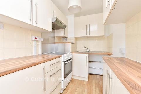 1 bedroom flat for sale, Valerie Court, Sutton SM2